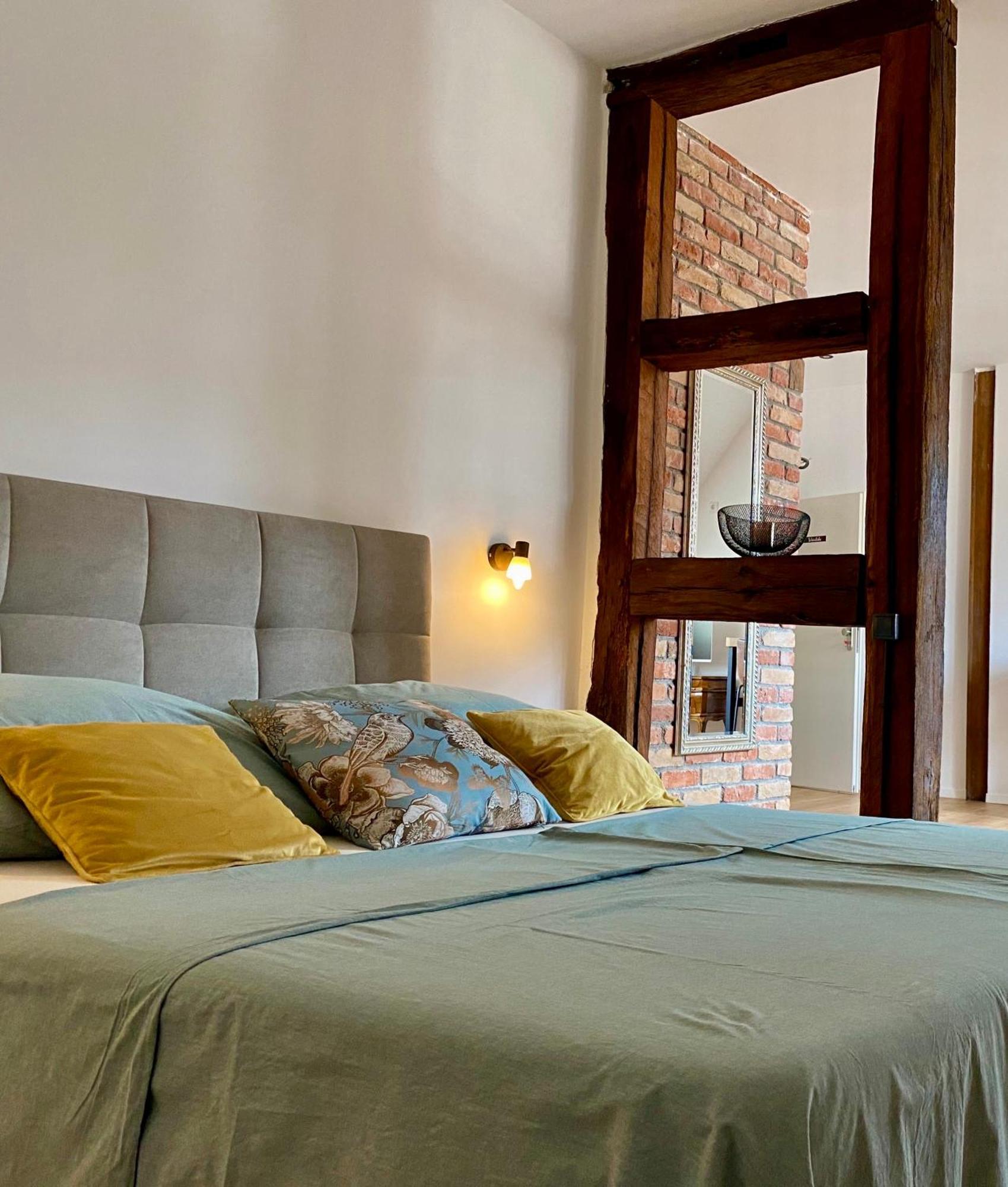 Sonnenhof 1737 - Ferienzimmer & Apartments Barbelroth Екстериор снимка
